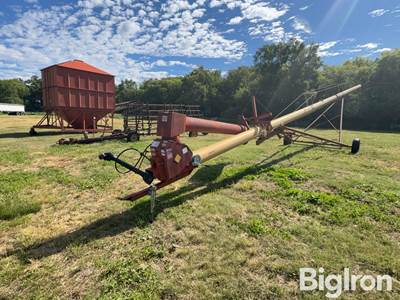 Westfield MK100-61 Swing Hopper Auger