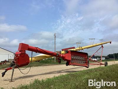 Westfield MK100-71 Auger W/Low Profile Swing Hopper