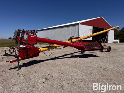Westfield MKX 100-62 10”x63’ Swing-Away Auger