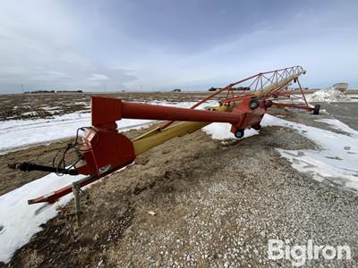 Westfield MX100-91 Auger w/Swing Away Hopper