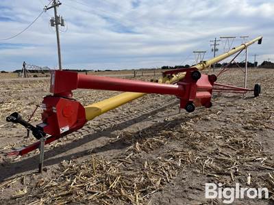 Westfield 10"x71' Auger w/Swing Out Hopper