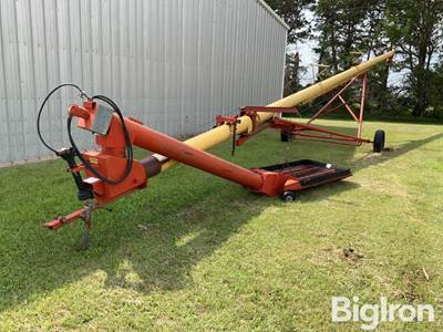 Westfield TR100 71’ Grain Auger w/Dump Pit