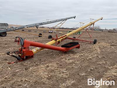 Westfield WR 100-71 Swing Away Auger