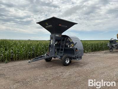 2019 Loftness GBL10 Grain Bagger