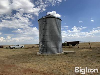 Brock 1,700-Bu Grain Bin