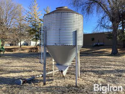 Grain Bin on Stand w/ Auger & Motor