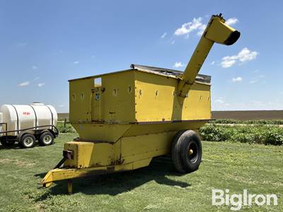 Big 12 12-K Grain Cart