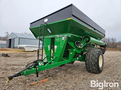2014 Brent 1082 Grain Cart