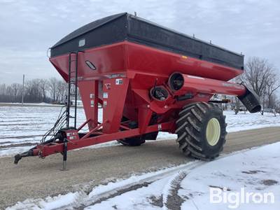 2012 Brent 1082 Grain Cart