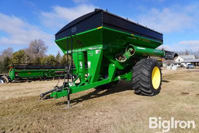 Brent 1082 Grain Cart w/Camera & Scale
