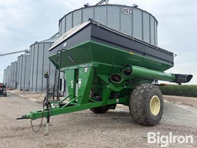 2012 Brent 1082 Single Auger Grain Cart