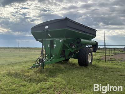 2012 Brent 1082 Grain Cart