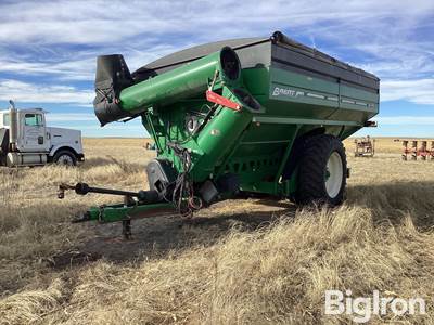 2013 Brent 1196 Grain Cart w/Scales