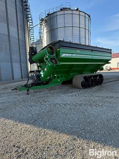 2021 Brent 1196 Grain Cart