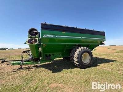2013 Brent 1196 Grain Cart