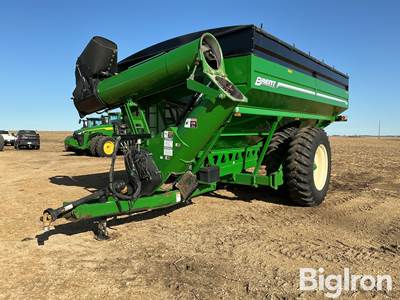 2014 Brent 1196 Avalanche Grain Cart w/ Scale