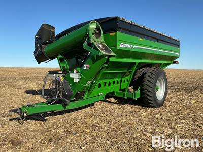 2021 Brent 1196 Avalanche Grain Cart w/ Scale