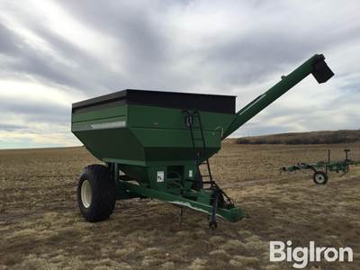Brent 572 Grain Cart