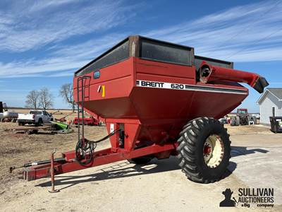 Brent 620 Grain Cart