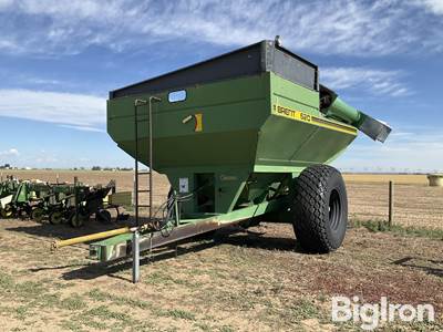 Brent 620 Grain Cart