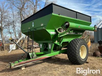 Brent 672 Grain Cart
