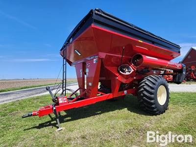 2014 Brent 882 Grain Cart