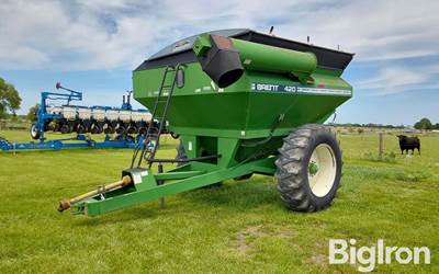 Brent GC420 420 Bushel Grain Cart