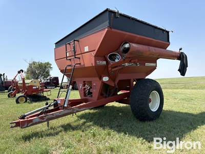 Brent GC572 Grain Cart