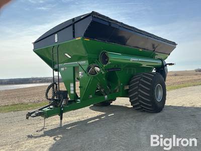2021 Brent V1300 Grain Cart