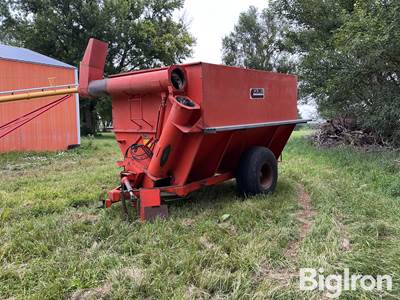 Caldwell G C Grain Cart