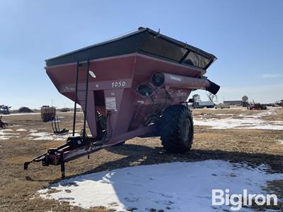 Demco 1050 9445051 grain cart