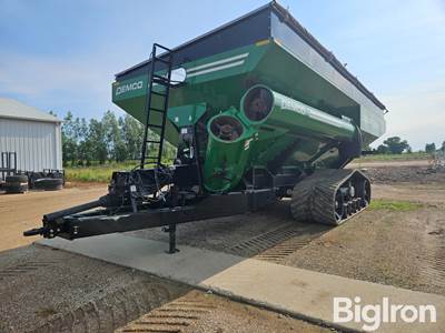 2023 Demco 2200 Grain Cart