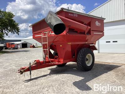 E-Z Trail 510 Grain Cart