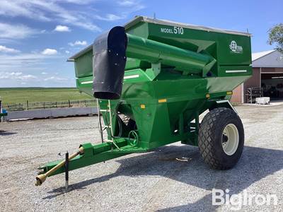E-Z Trail 510 Grain Cart