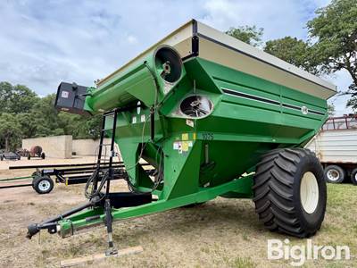 2013 J&M 1075 Grain Cart
