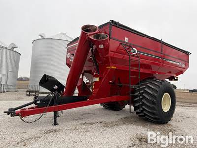 2017 J&M 1112-20 X-Tended Reach 1150 Bushel Grain Cart