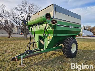 J&M 525-14 Grain Cart