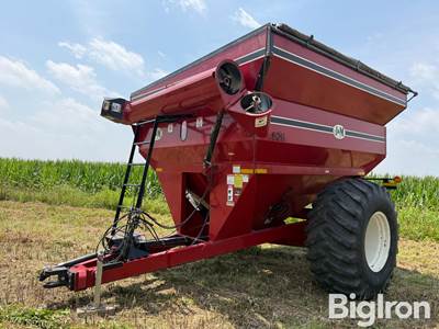 J&M 620-14 Grain Cart