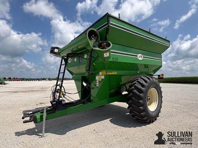 J&M 620-14 Grain Cart