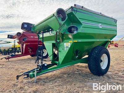 J&M 750 Grain Cart w/Scale
