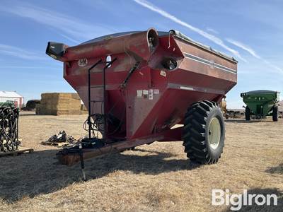 J&M 750 Grain Cart