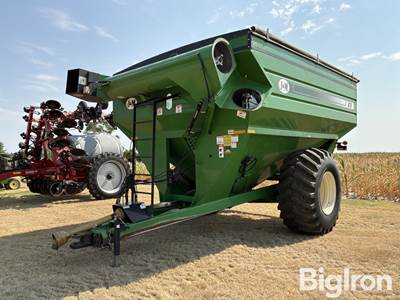 2012 J&M 875-18 Grain Cart