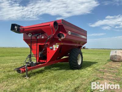 2012 J&M 875 Grain Cart
