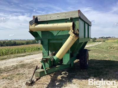 John Deere 1210 Grain Cart