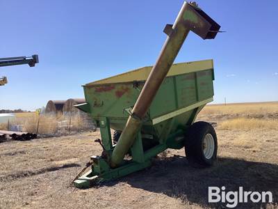 John Deere 1210 Grain Cart