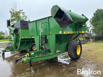 John Deere 500 Grain Cart