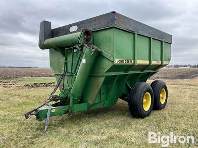 John Deere 650 T/A Grain Cart
