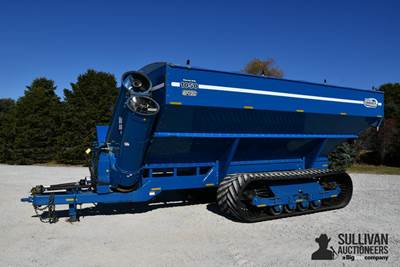 Kinze 1050 Grain Cart
