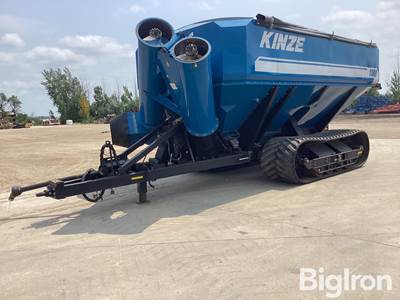 2012 Kinze 1100 Grain cart