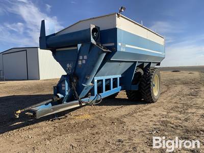Kinze AW 840 Grain Cart